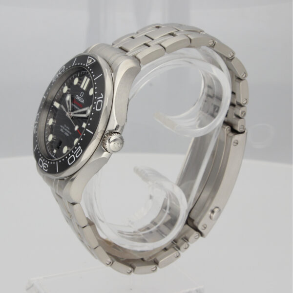 Omega Seamaster Diver 300 M (ref. 210.30.42.20.01.001) - Image 8